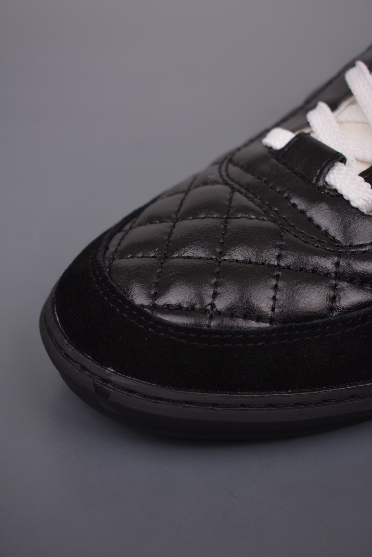 Chanel A23 CC Quilted Trainers Sneaker black