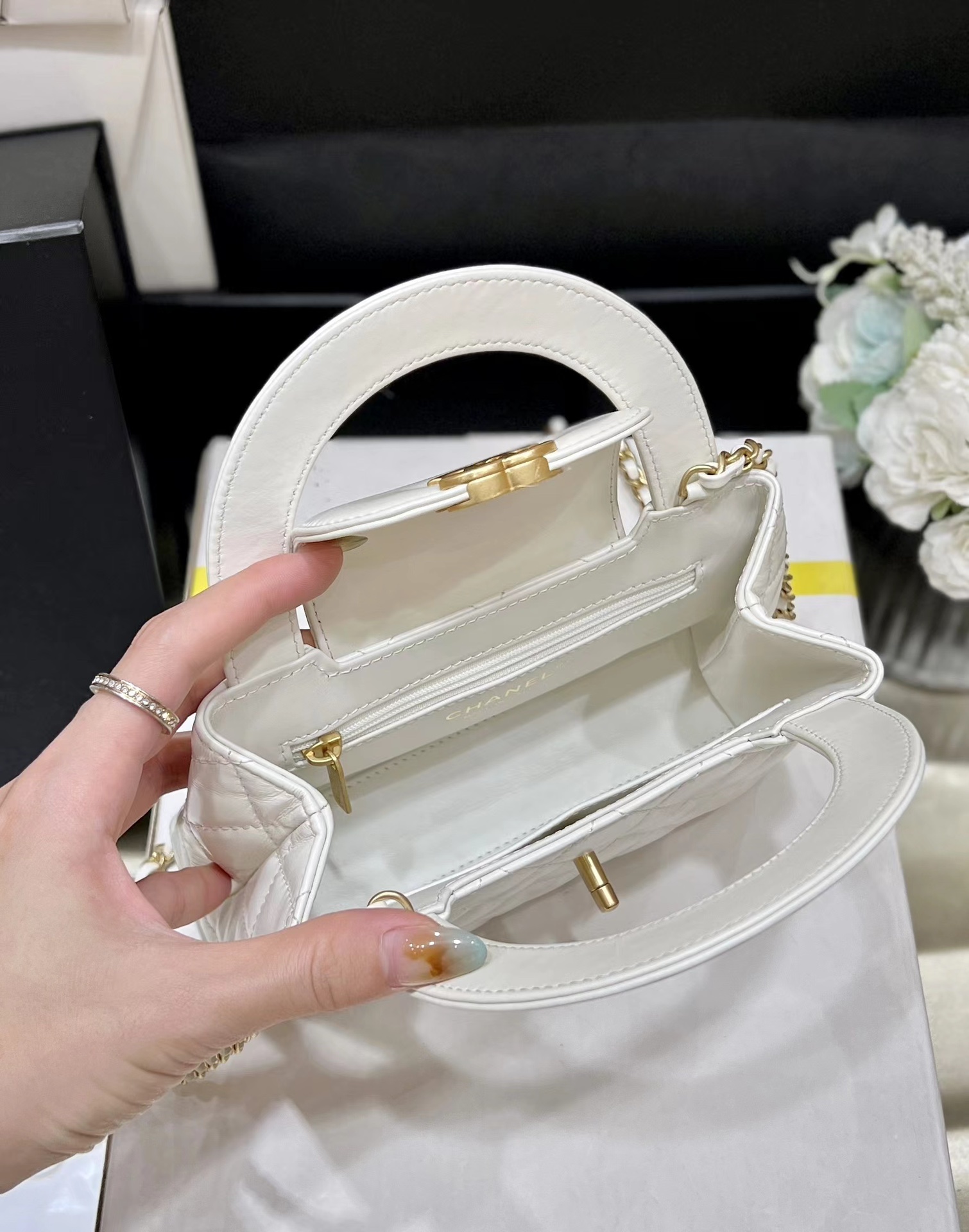 Chanel 24P Kelly Handbag AS4416