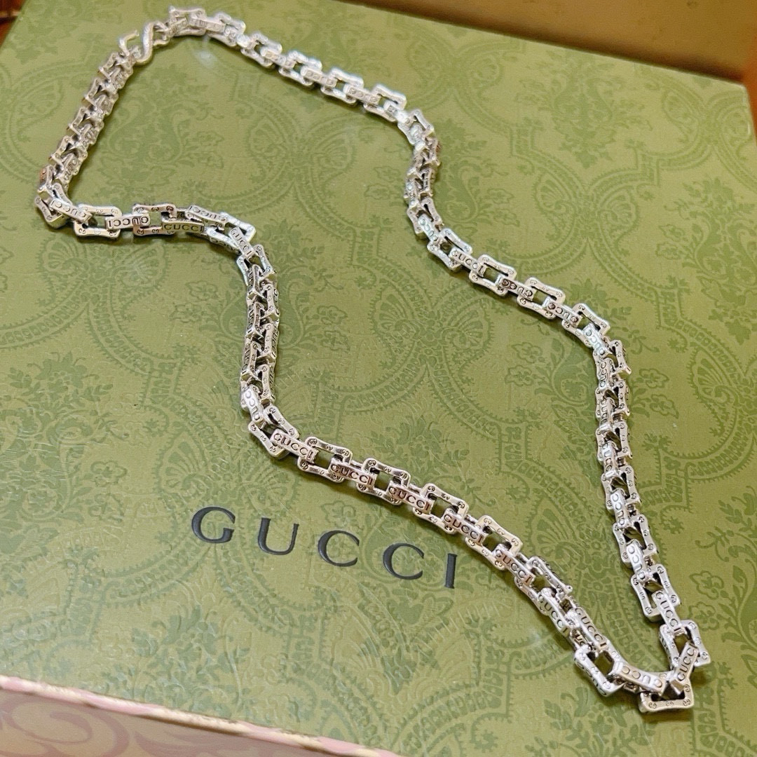 Gucci Anger Forest series new double G square chain necklace