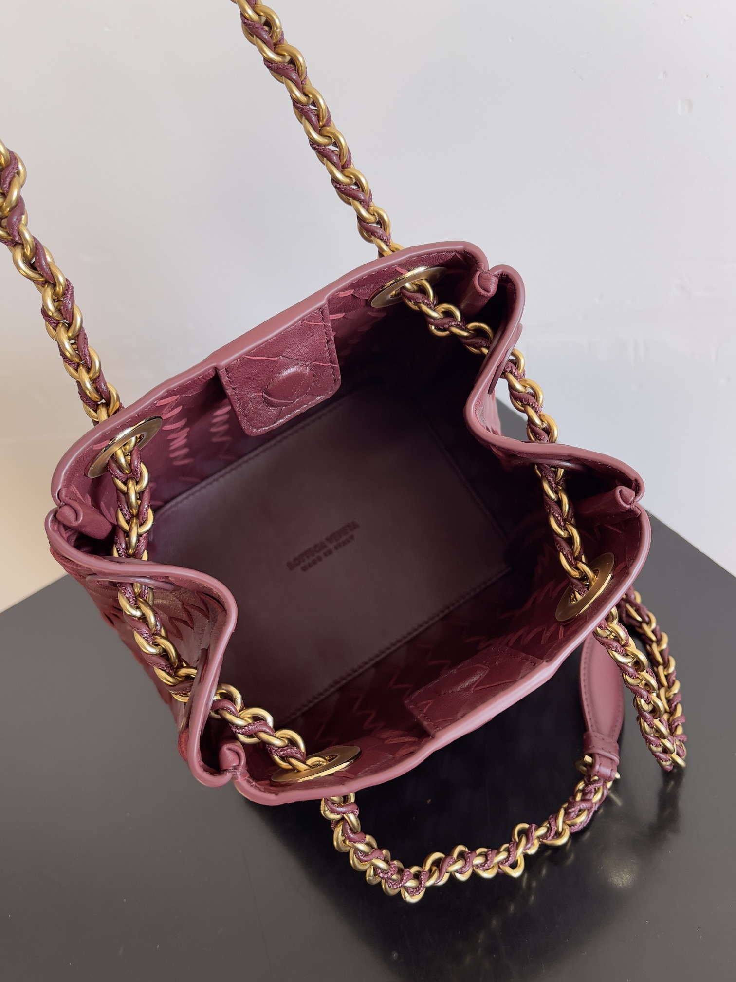 BOTTEGA VENETA New Chain Parachute Bag 817175