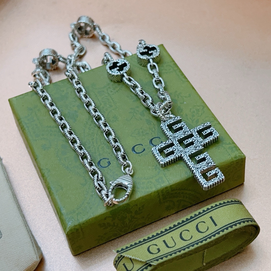 Gucci Anger Forest series new GG cross vintage necklace