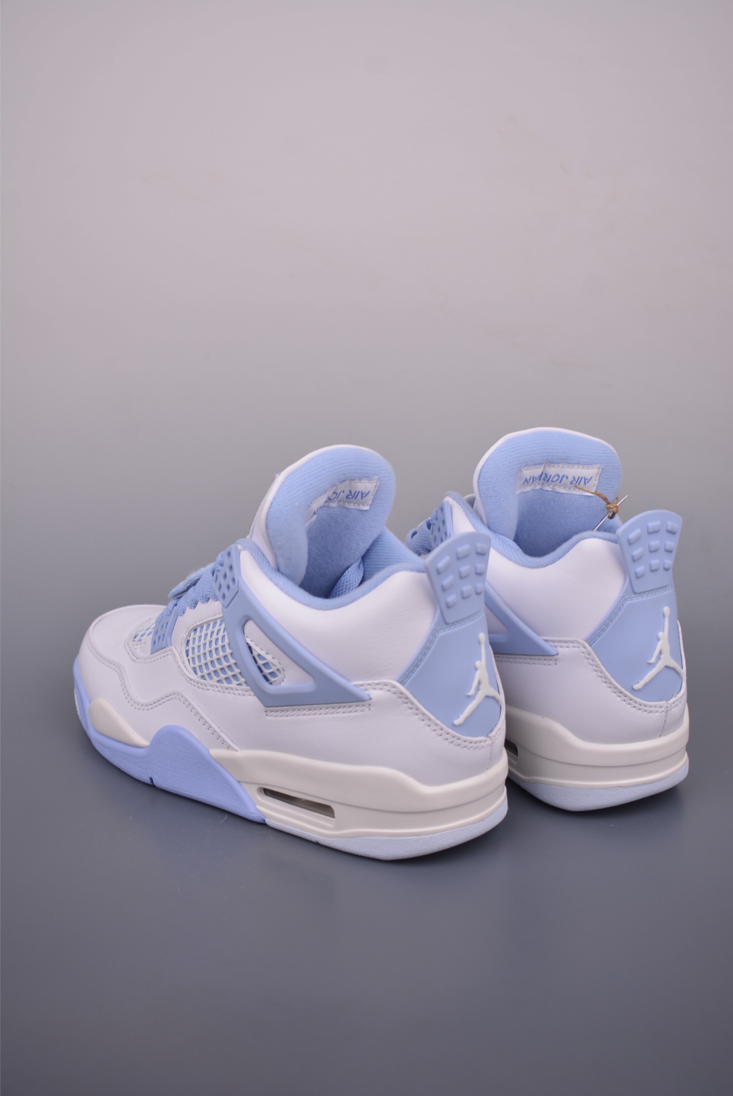 Air Jordan 4 Retro HV0823-100