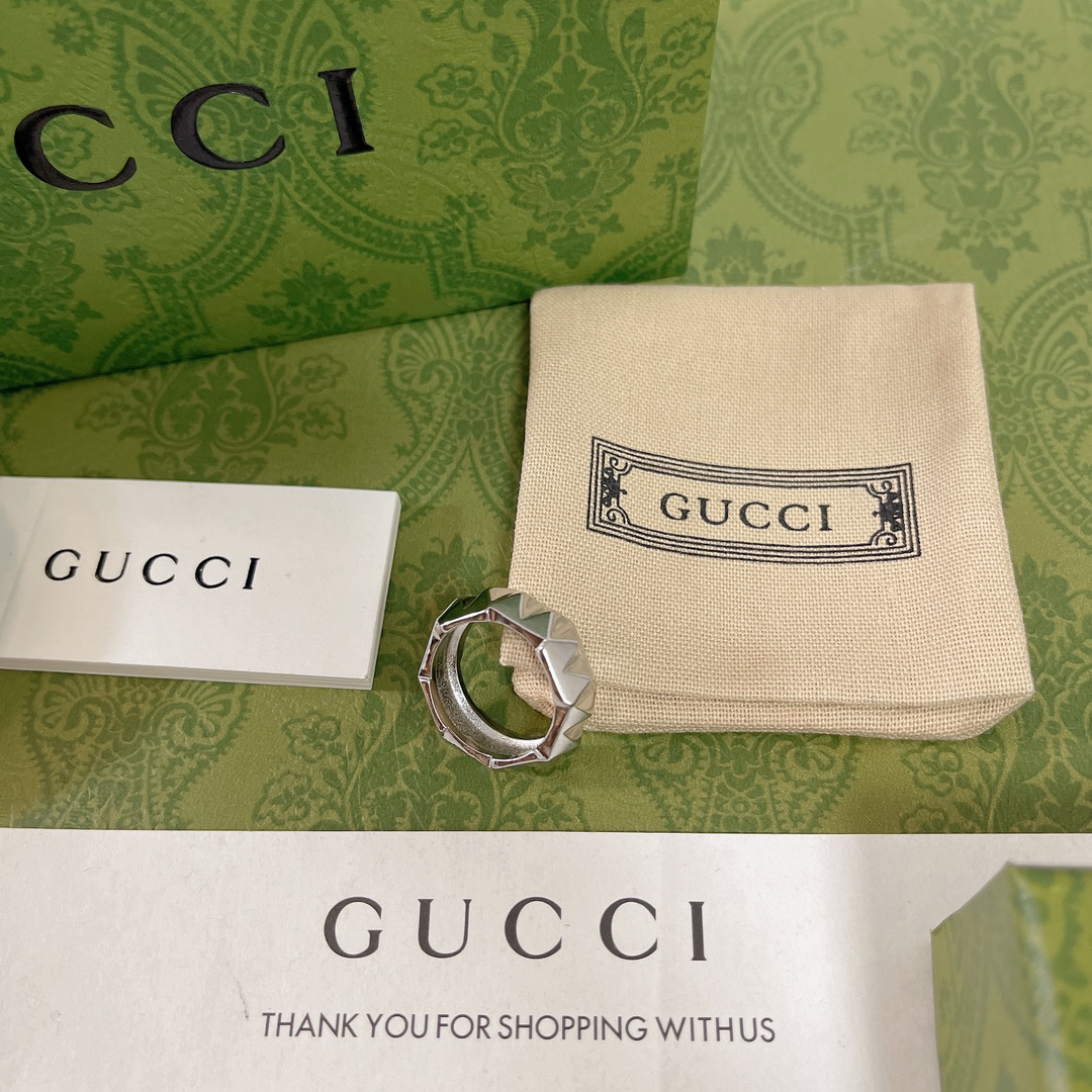Gucci diamond ring