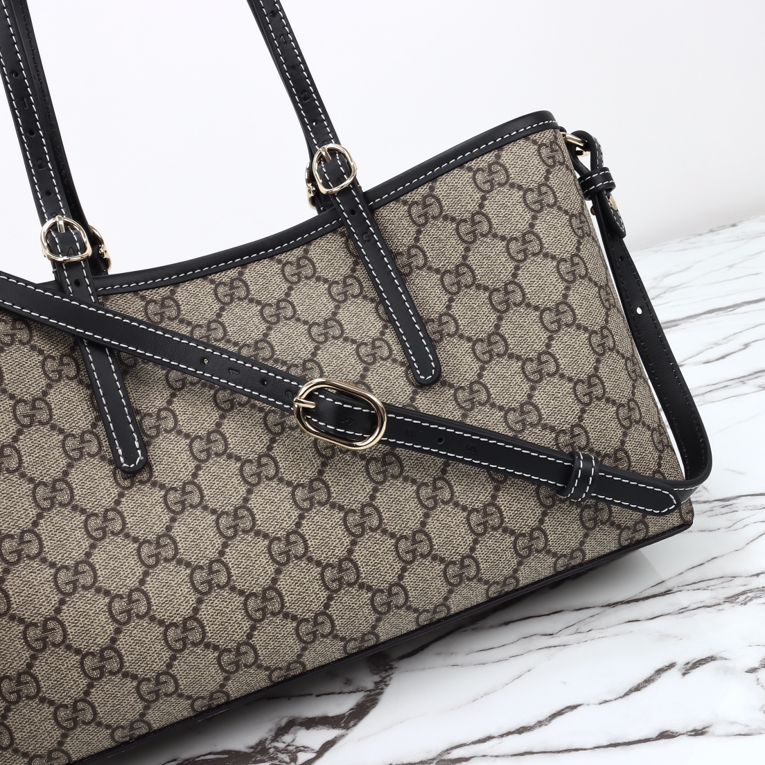 Gucci GG Emblem large tote bag ‎815214 FAD6L 9741