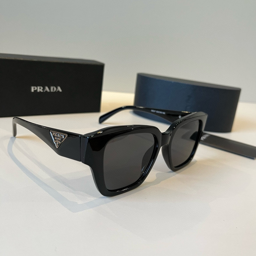 Louis Vuitton Square Frame Sunglasses