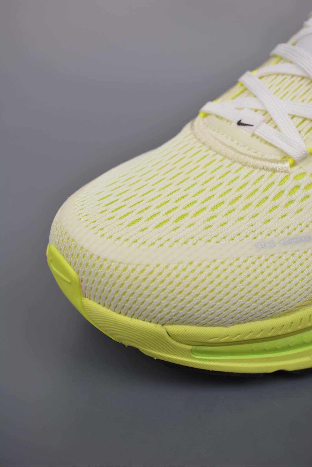 Nike Vomero 18 ZoomX Beige Black Volt