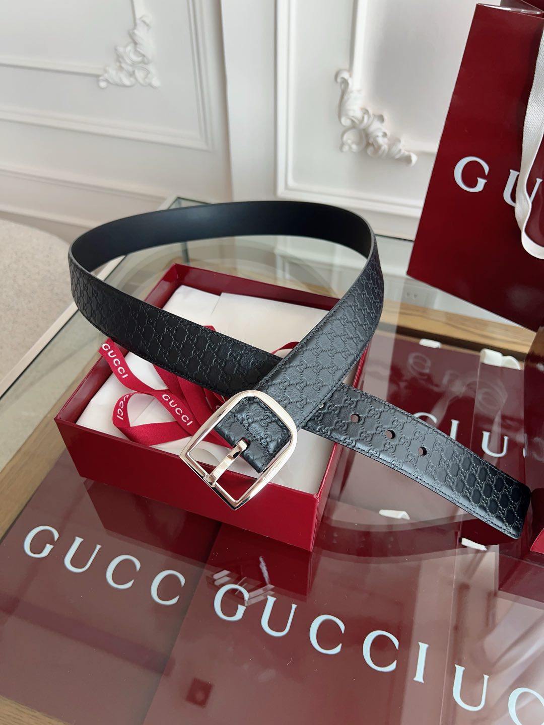 Gucci pin buckle embossed leather belt width 4.0cm