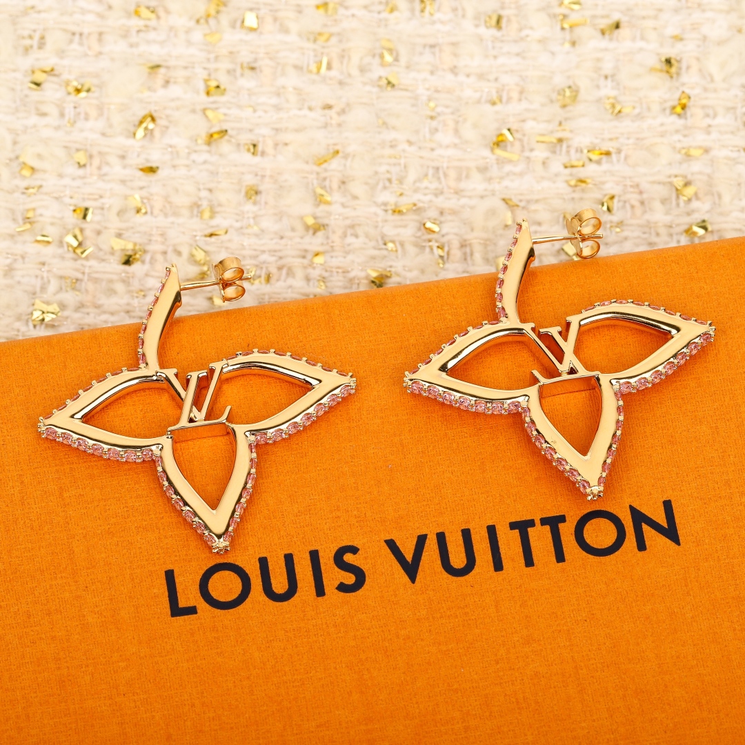 Louis Vuitton Four Leaf Clover Pink Diamond Earrings