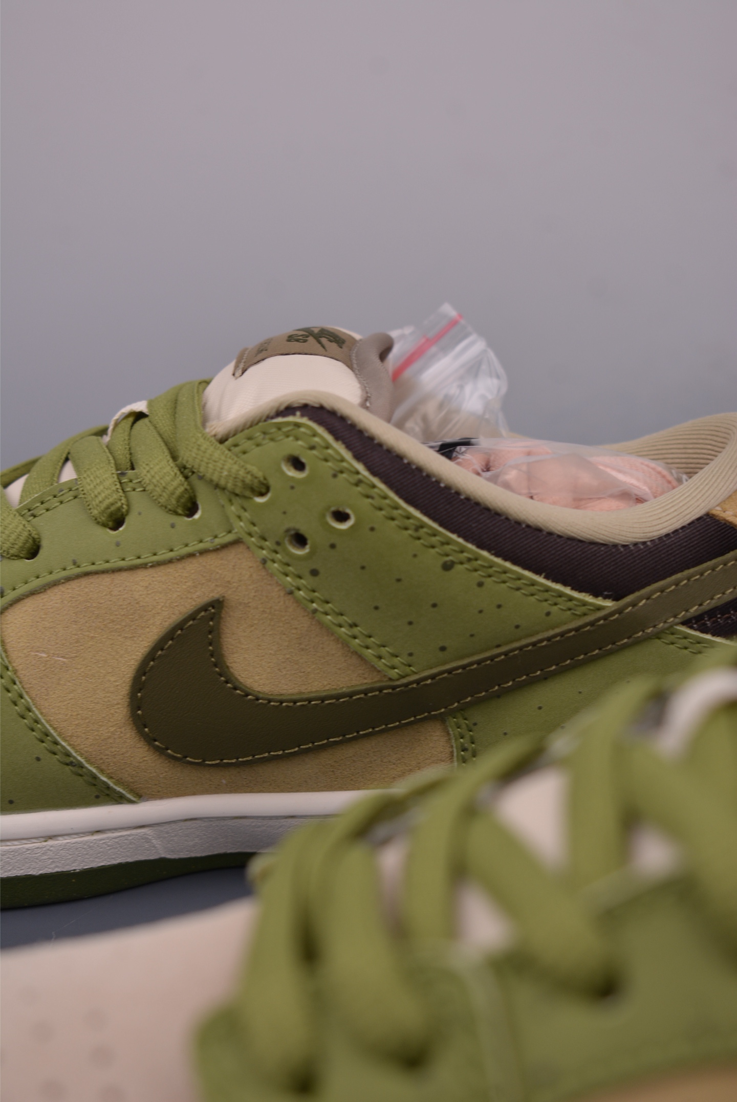 Yuto Horigome x Nike Dunk SB Low “Asparagus”HF8022-300