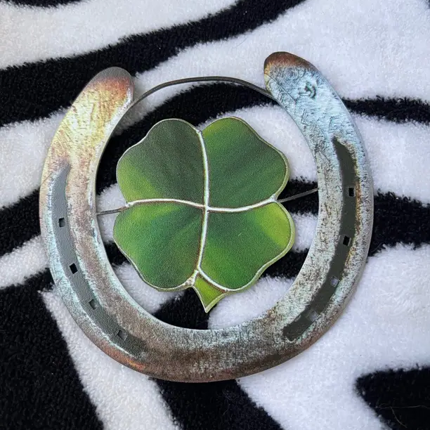 🍀🐴 Four Leaf Clover Lucky Horseshoe - Metal  & Glass Art ✨ Buy 3 Get 10% OFF & Free Shipping
