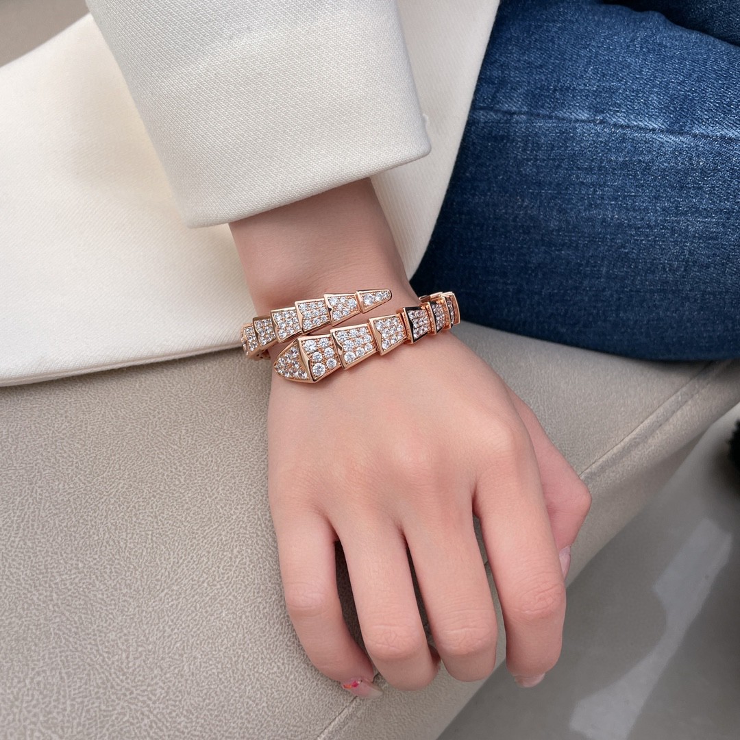 Bulgari Bulgari snake-shaped diamond bracelet