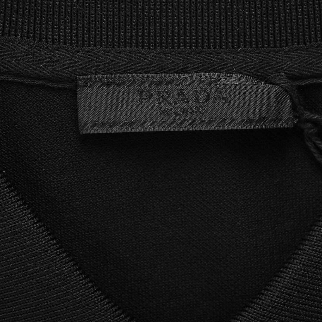 Prada 24ss triangle cloth logo Polo short sleeve