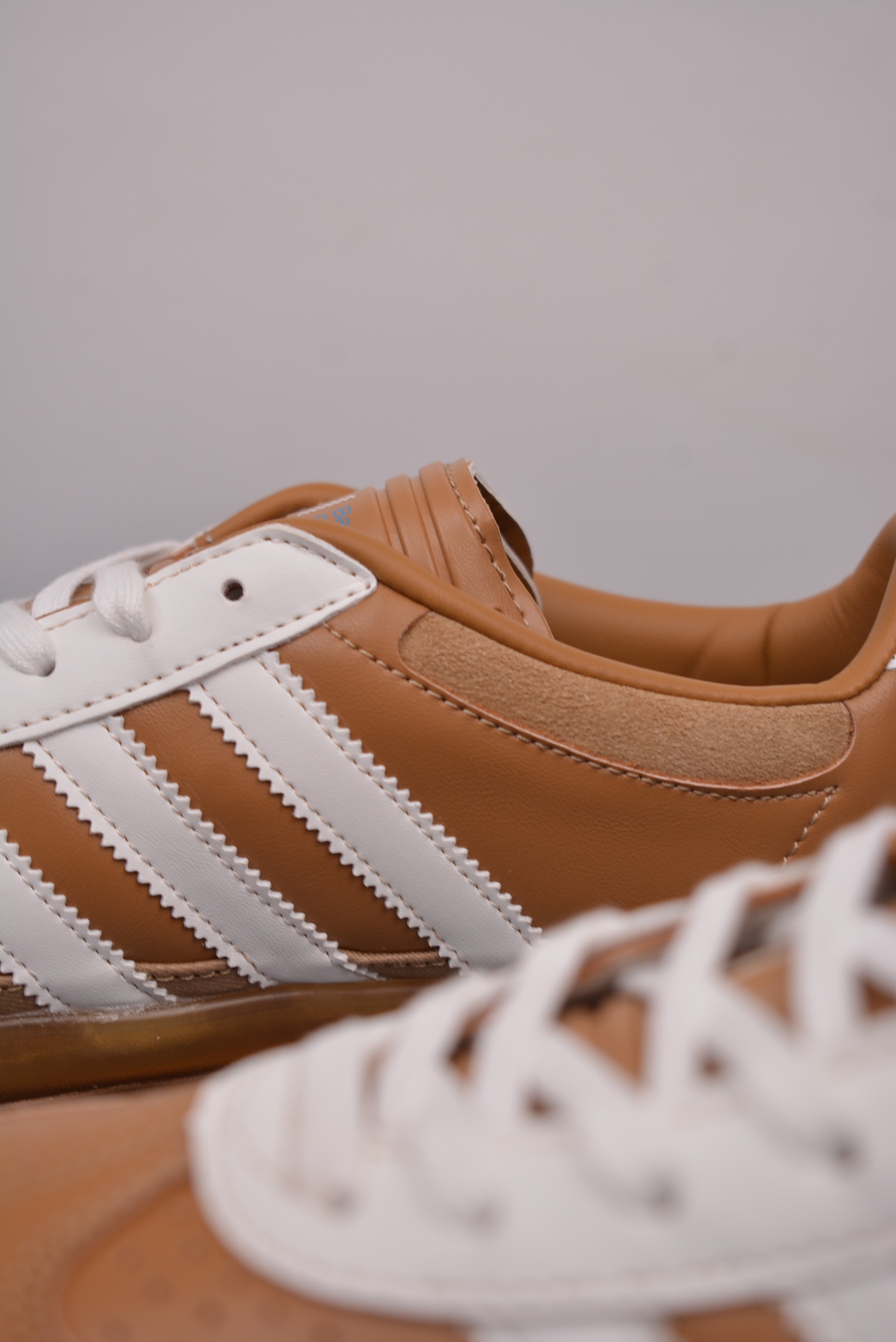 adidas Originals Gazelle INdoor Brown JR0182