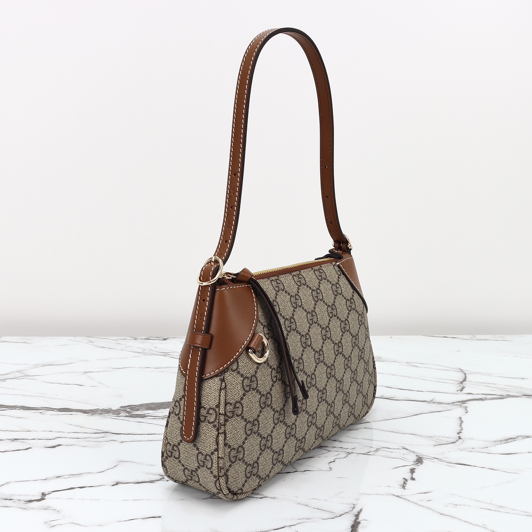 Gucci GG Emblem small shoulder bag 815218 FAEAA 9762