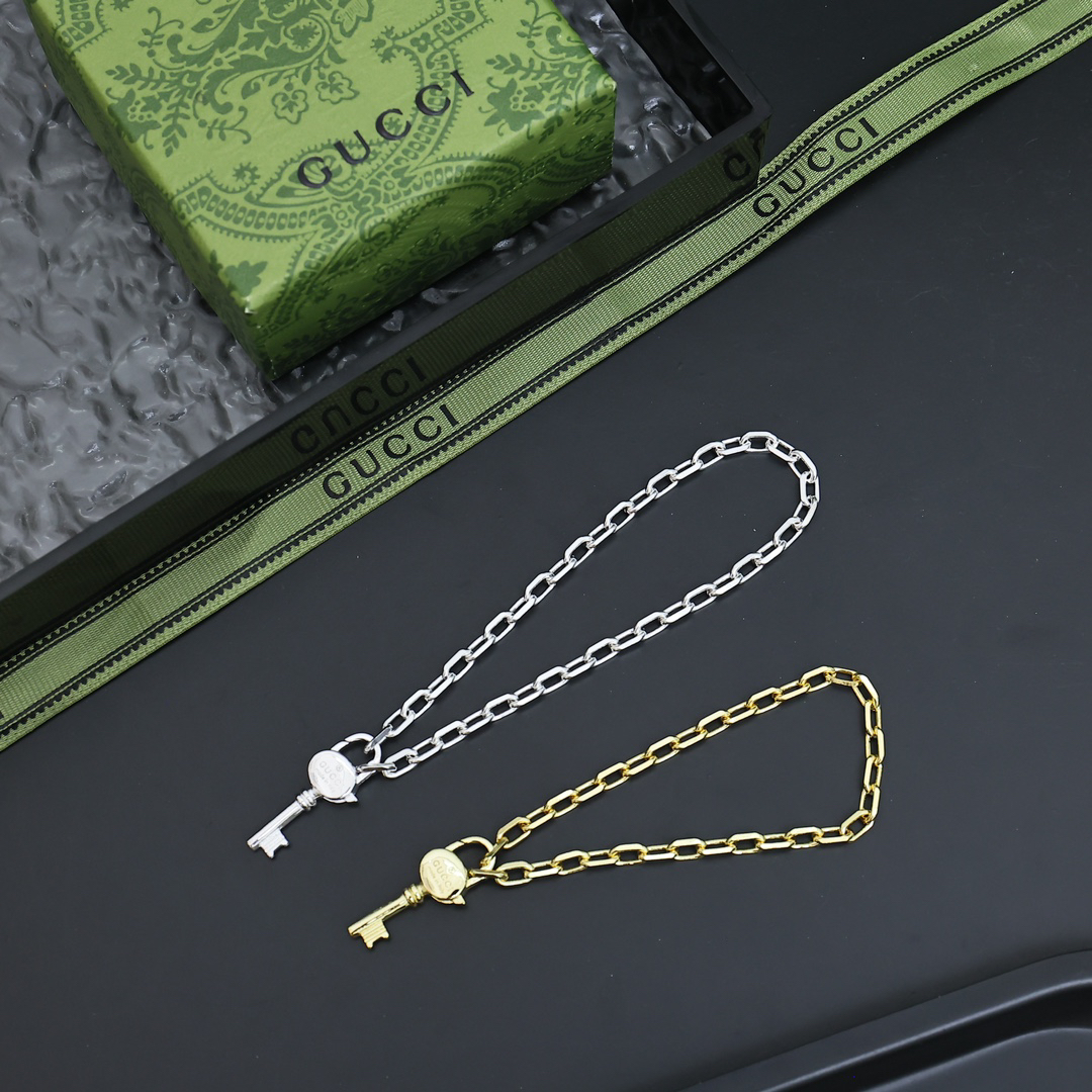 Gucci key chain braceletGucci key chain bracelet