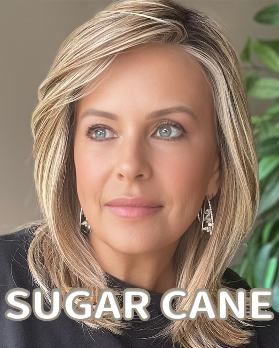 Shoulder-Length Layered Wig With Side Part