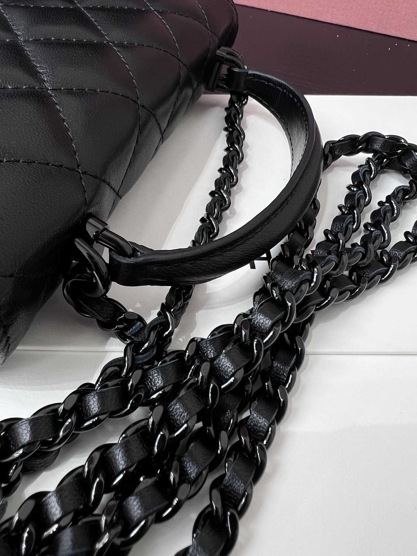 Chanel 24A Tote Box Bag AP3226