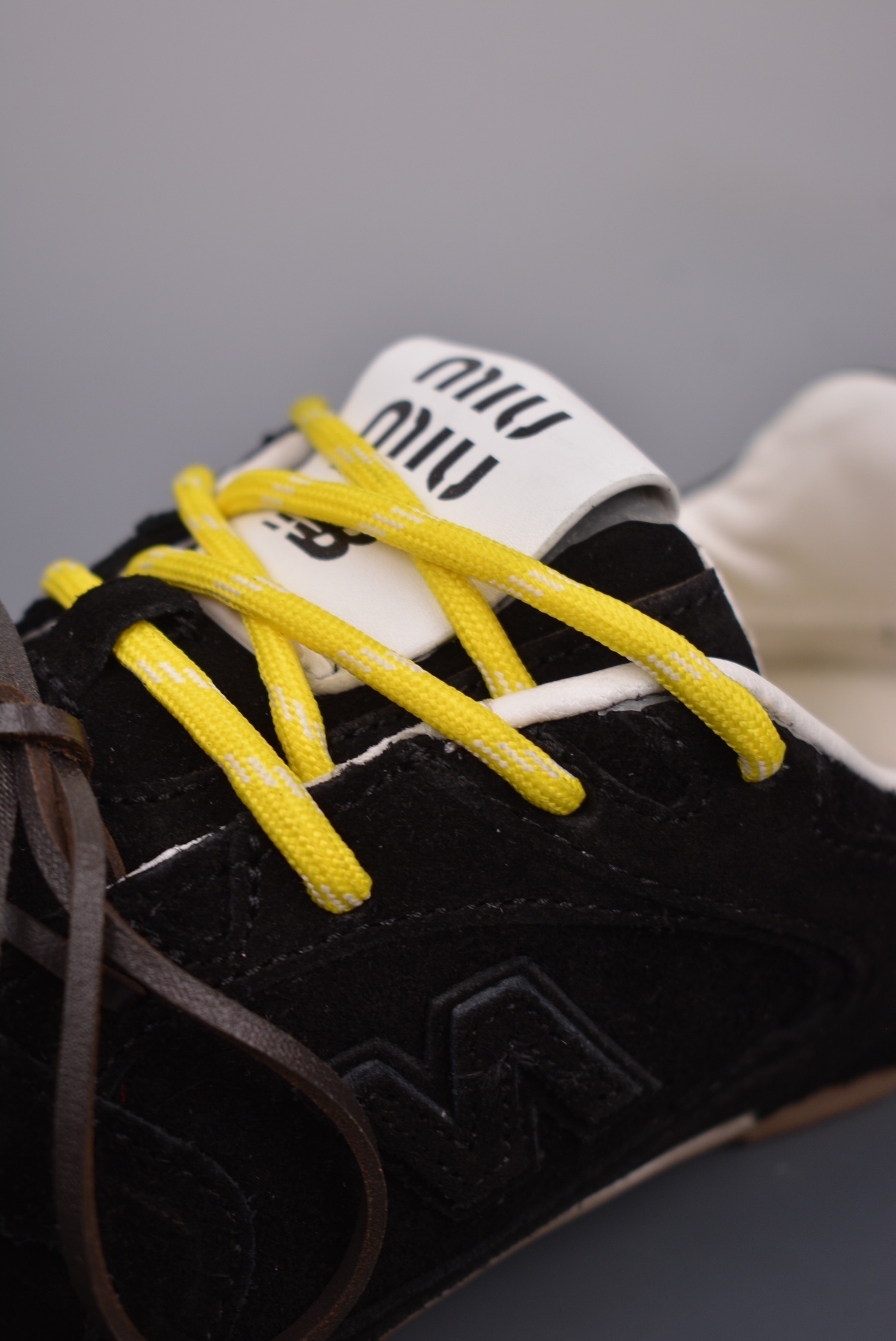 Miu Miu x New Balance 530 SL 