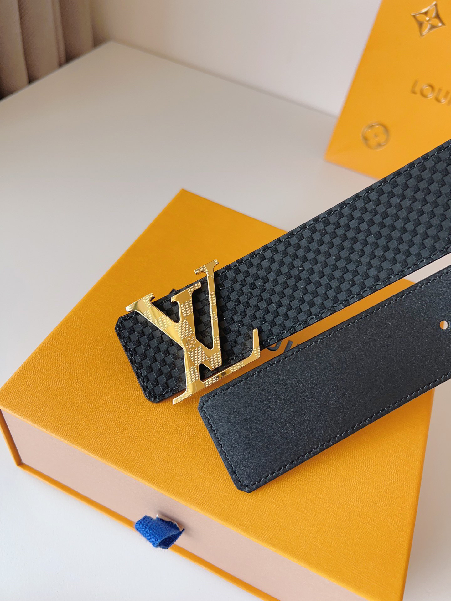 Louis Vuitton Square Embossed Cowhide Leather Belt 4CM Width