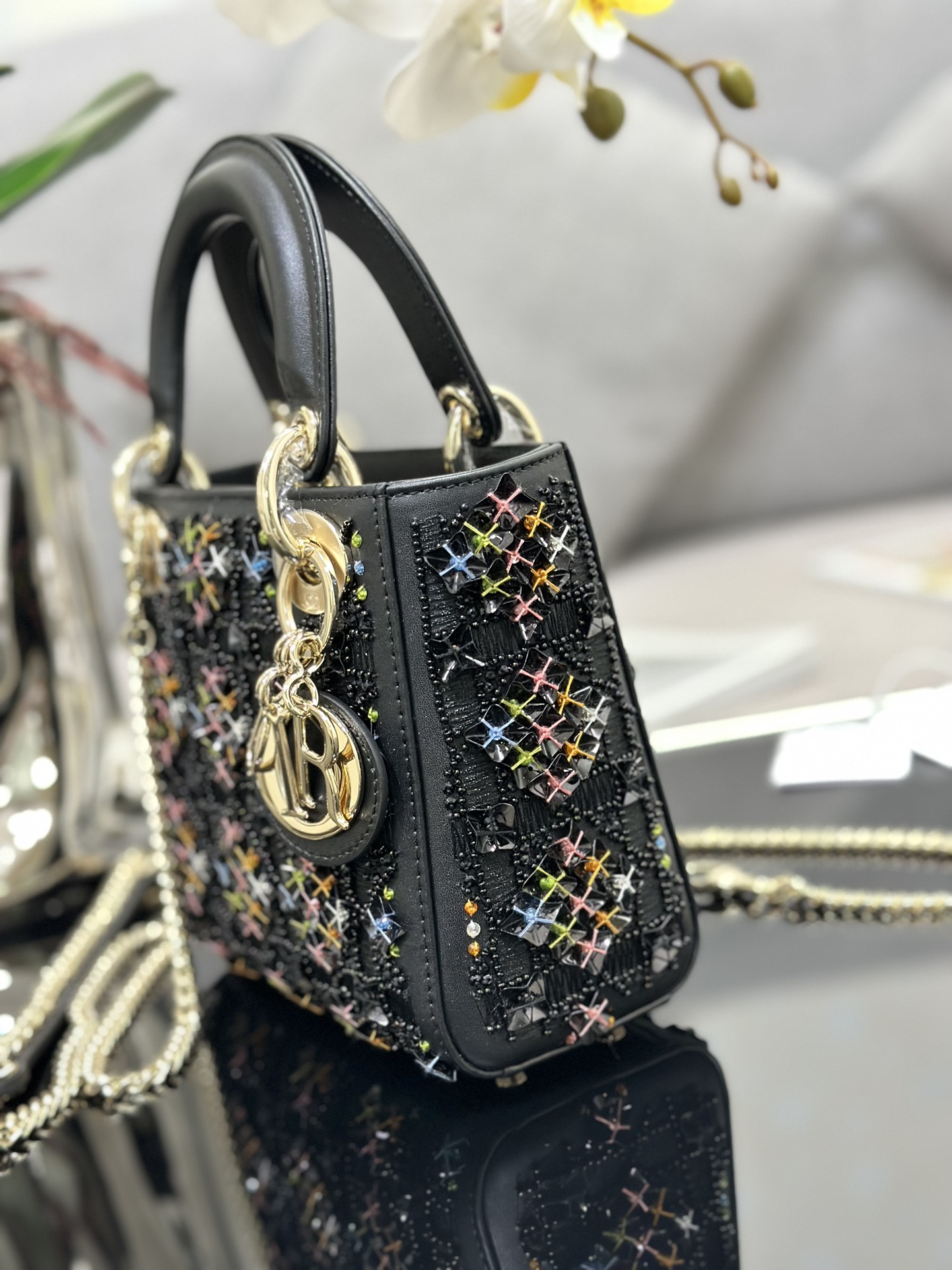 Dior Lady Dior three-grid embroidery black beads M0505