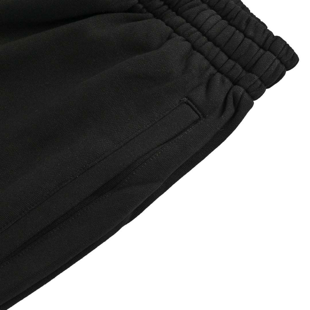Balenciaga 24ss Manchester United trousers