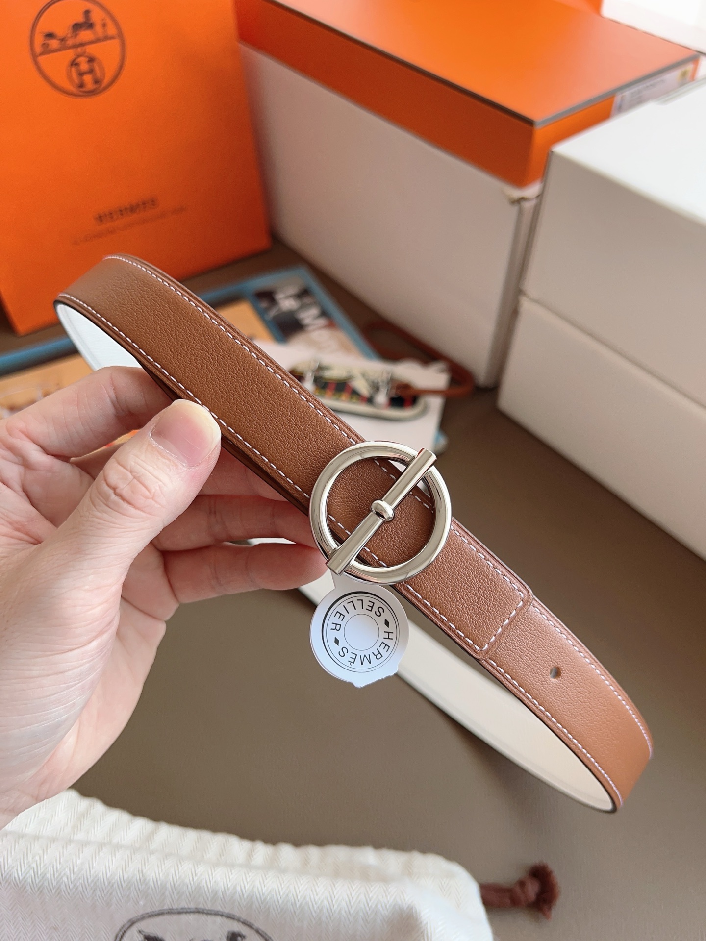 Hermès 2025 New Women's Double-Sided Belt 2.4cm Width