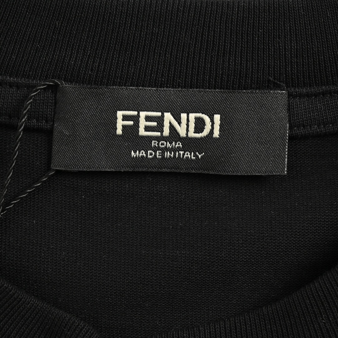 Fendi 24ss shoulder letter print short sleeves