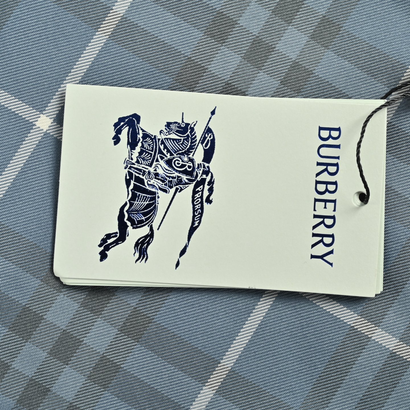 Burberry 25Fw reversible jacket with diamond check and horse embroidery