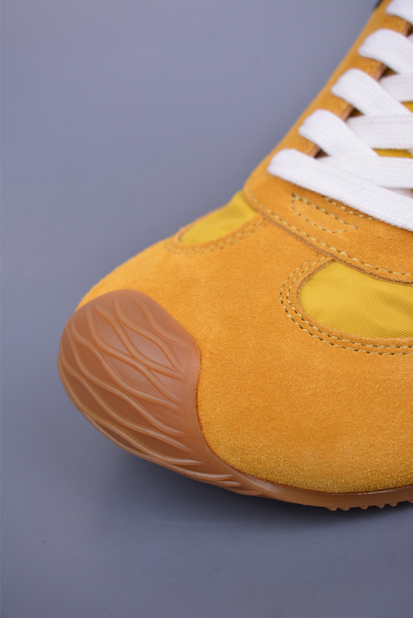 Loewe Ballet Runner 2.0 Sneakers Bruce Lee color LBR2282X01-5406
