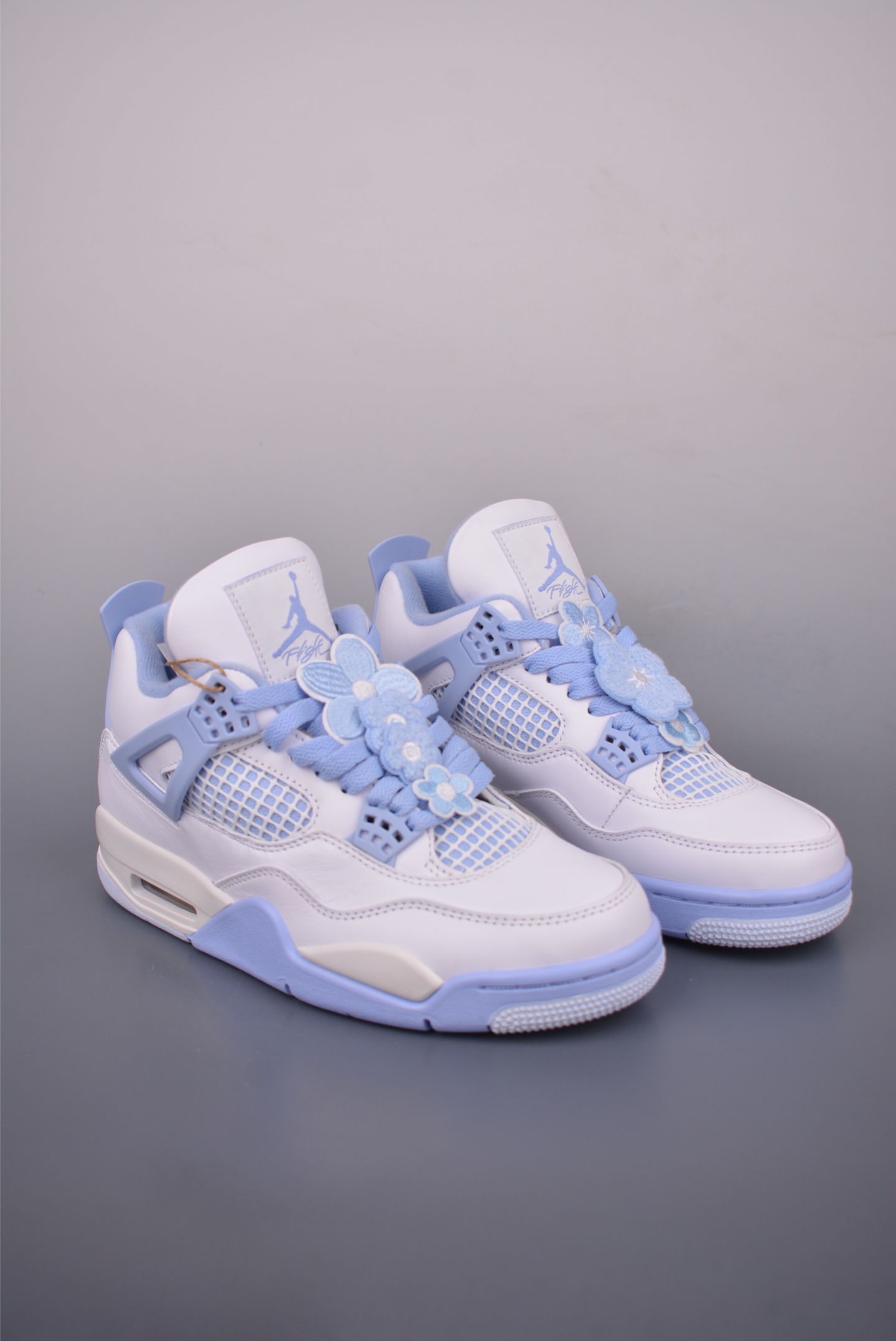 Air Jordan 4 Retro HV0823-100