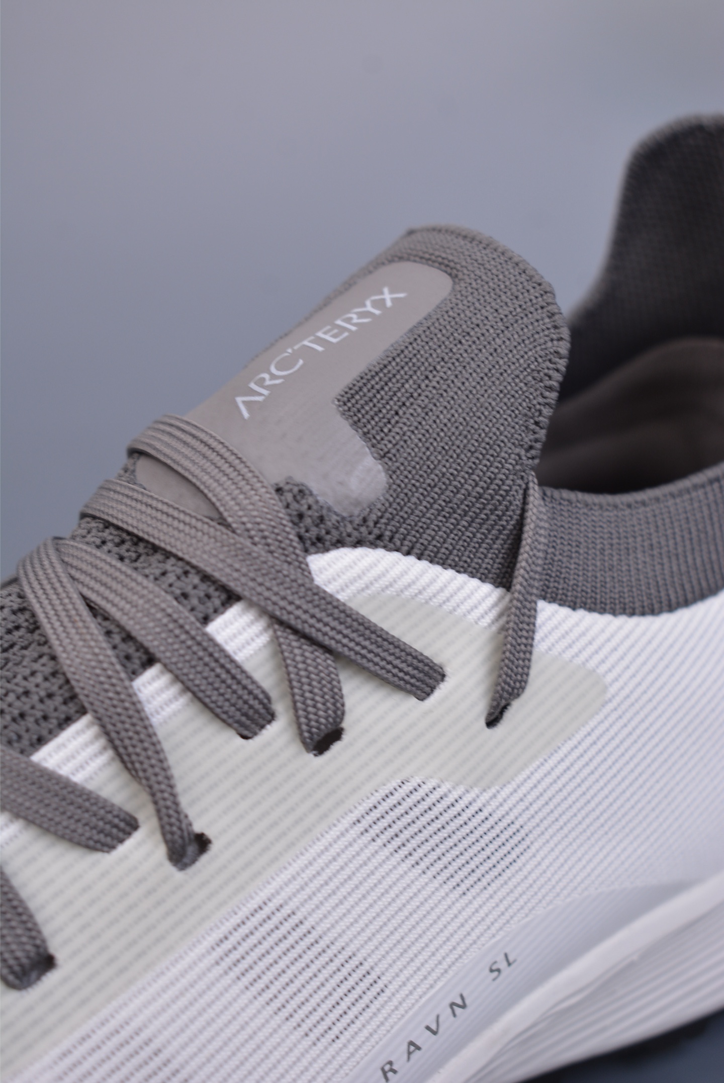 Arc'teryx Norvan SL 3 Running Shoes White Grey 077218