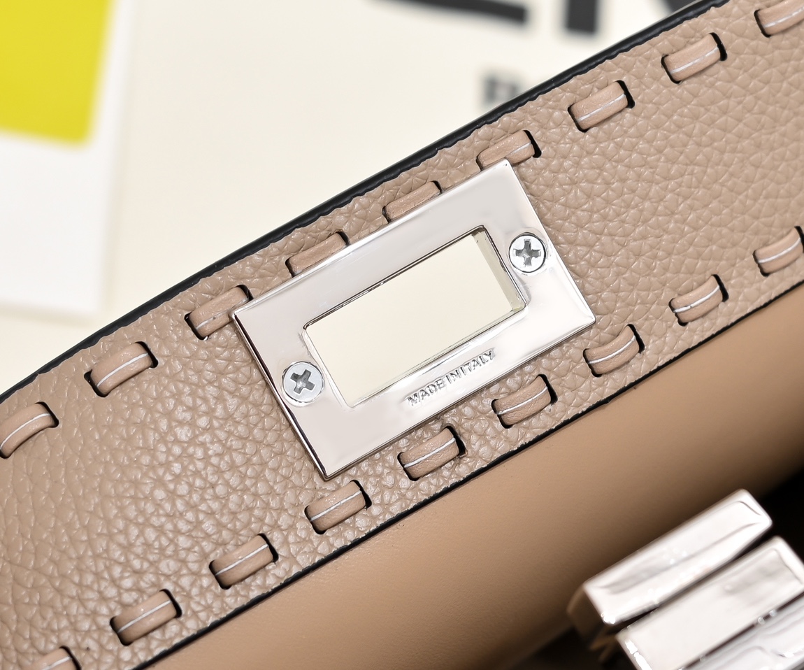 FENDI ekalboo macaron hand-sewn kitten bag 3361