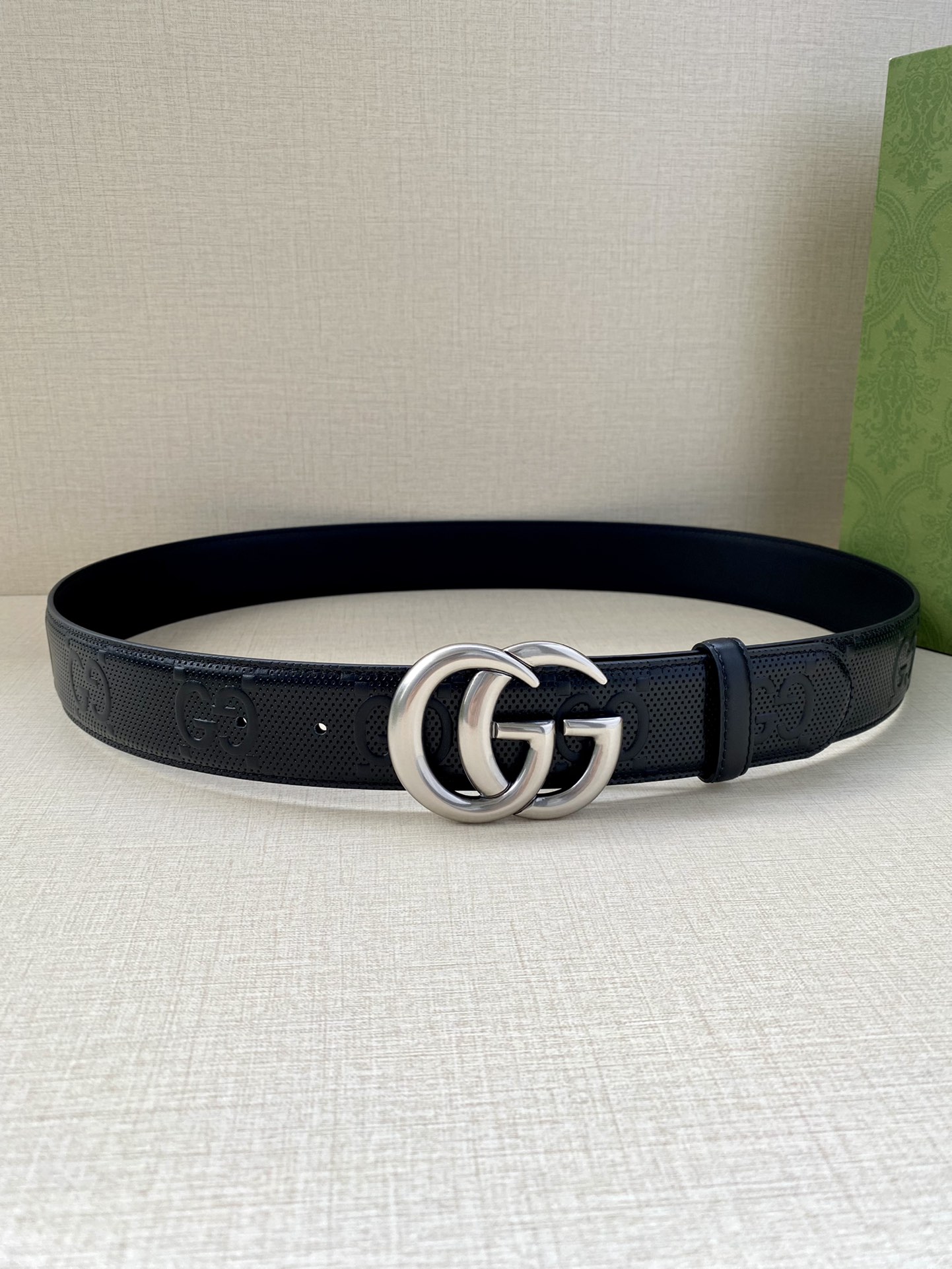 Gucci black embossed leather belt width 4.0CM