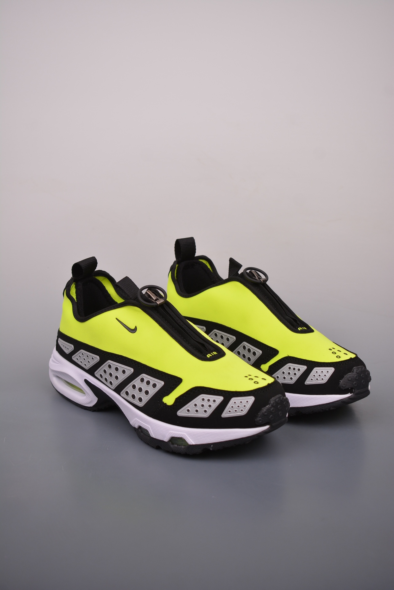 Nike Wmns Air Max SNDR Sunder Highlighter Green FZ2068-700