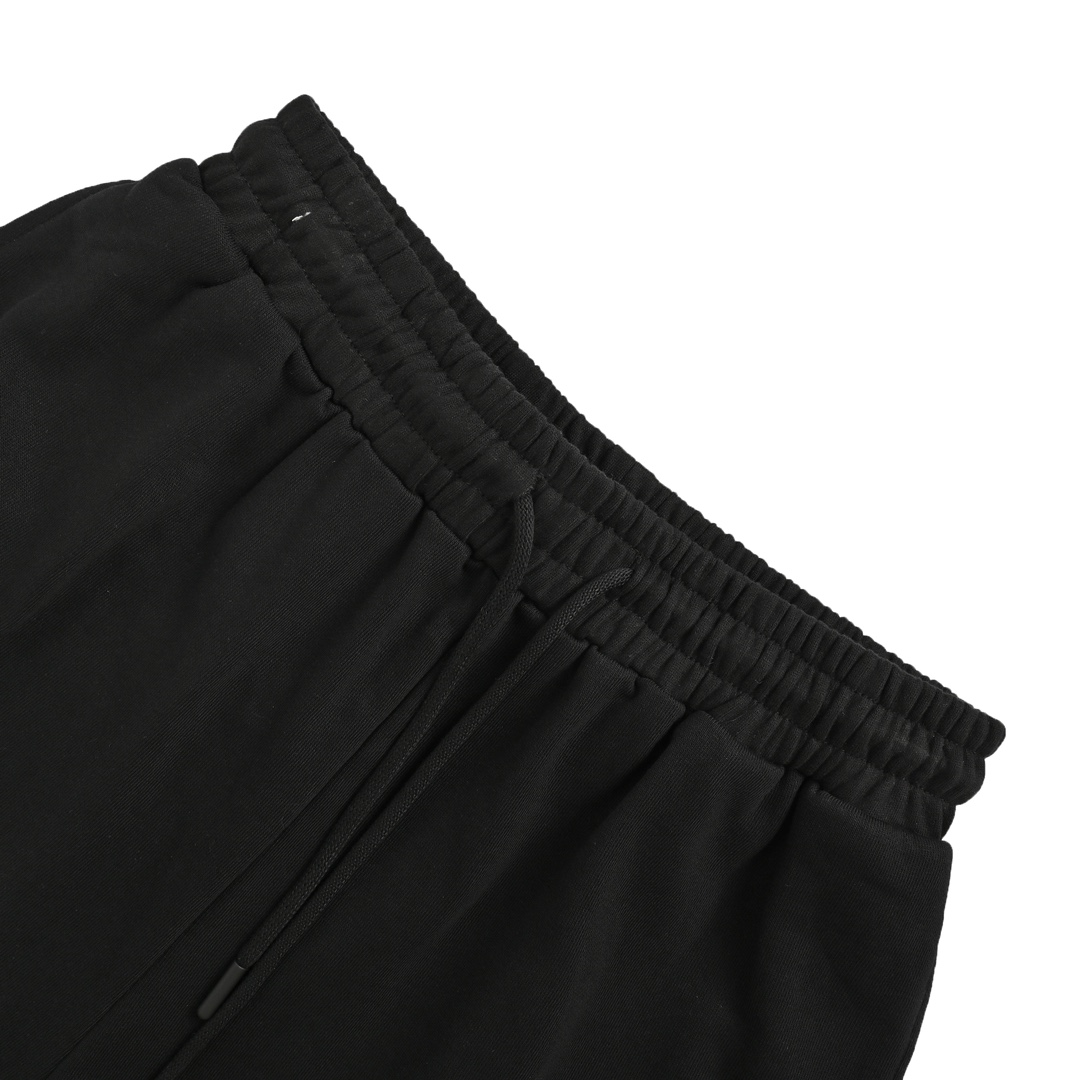 Balenciaga 24ss CROPPED football print shorts