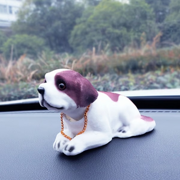 🎁For Animal Lovers -🐶 Funny Car Dog Ornament