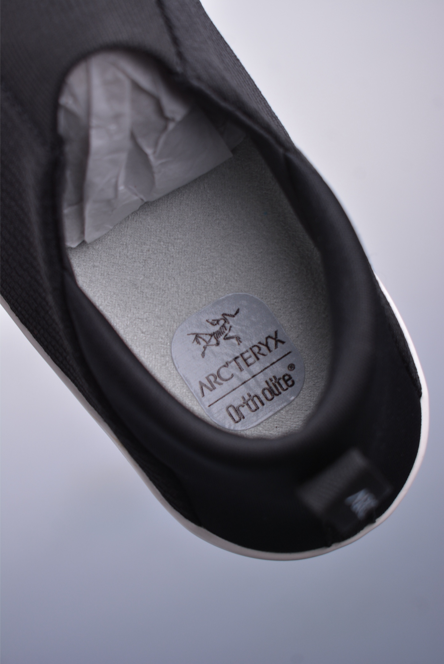Arc'teryx Kragg Slip On Sneakers Black and White 0772183633