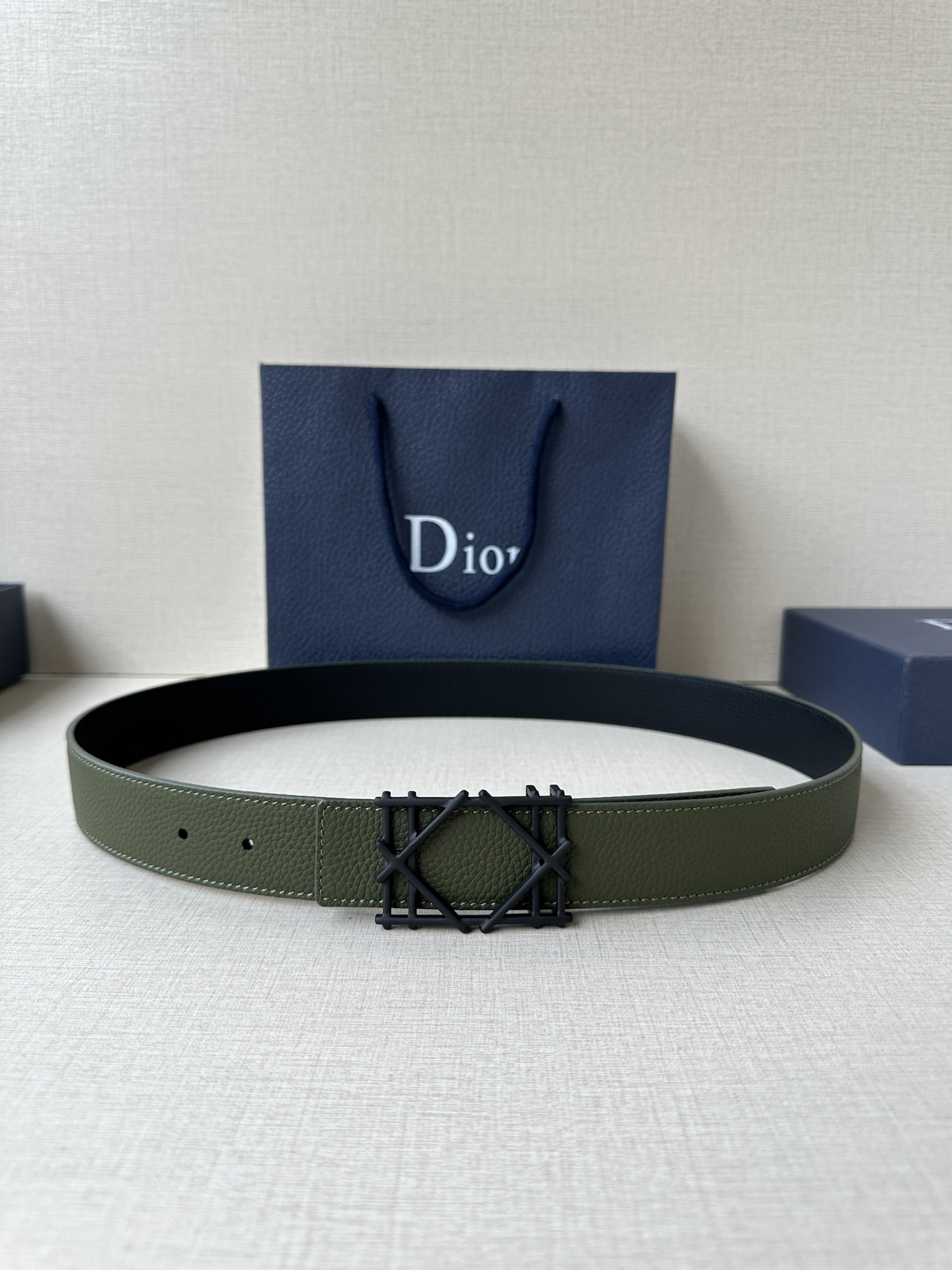 Dior double-sided leather belt with rattan check buckle, 3.5cm wide