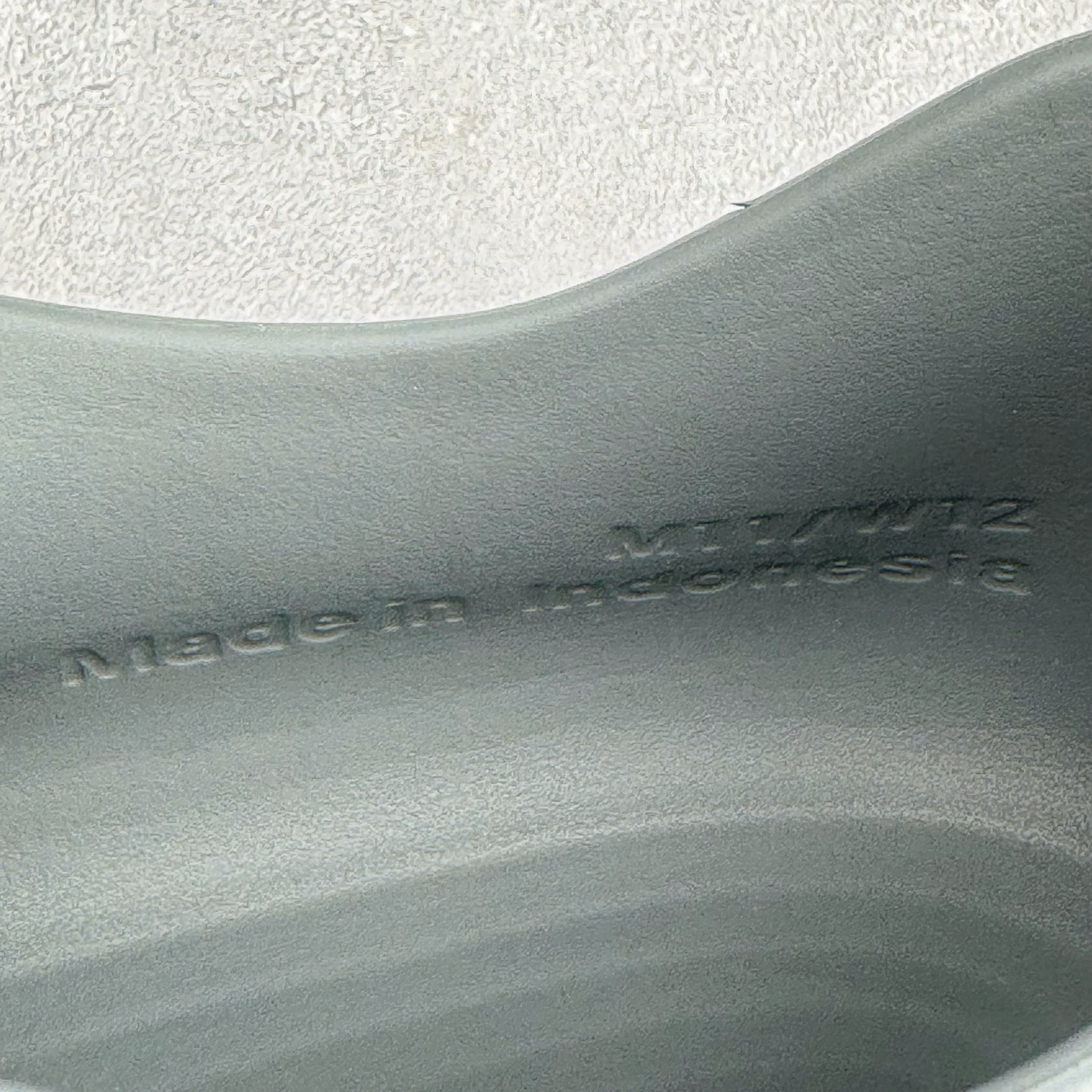 Nike ReactX Rejuven8 Simple Comfortable All-match Hole Shoes FV5060-002