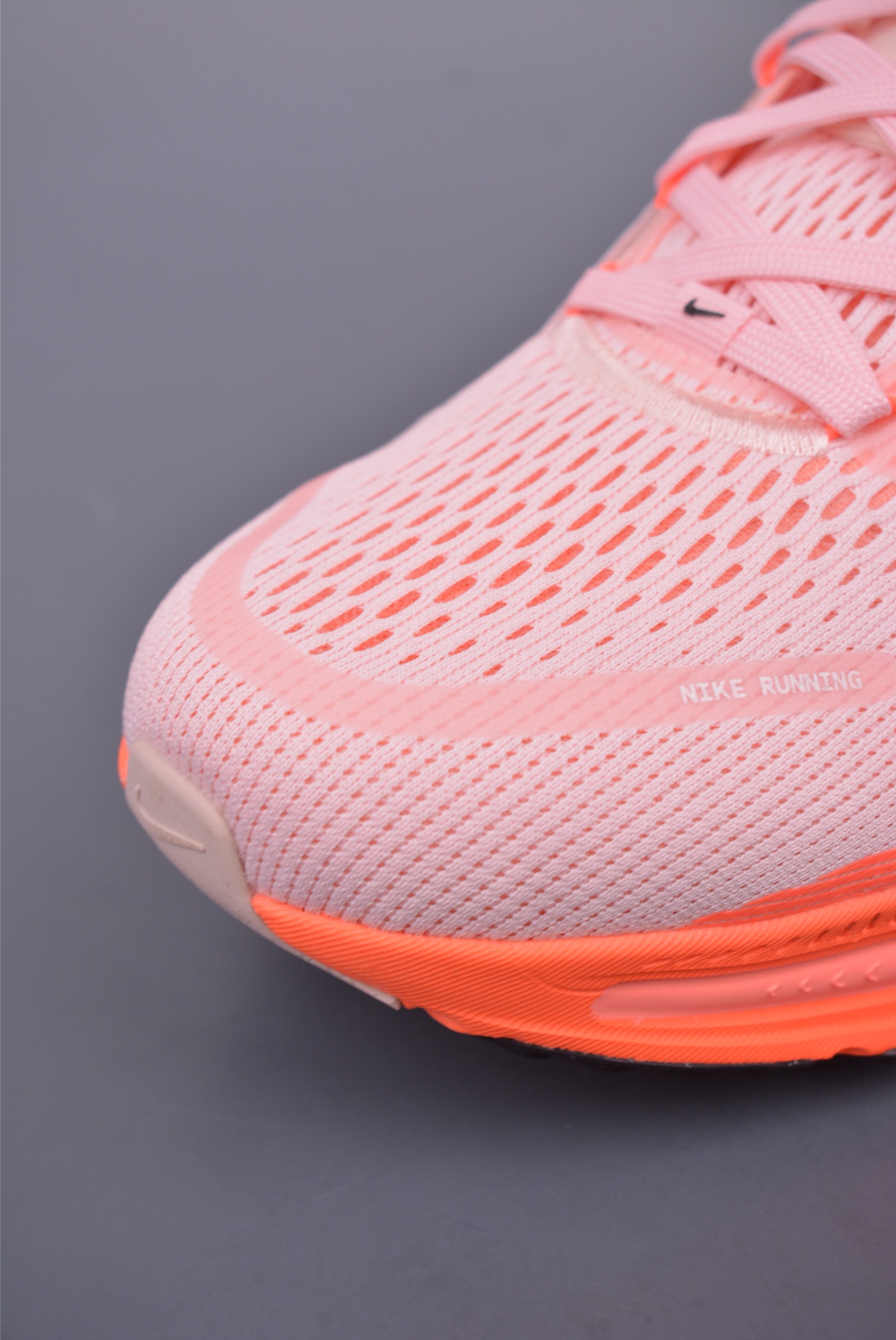 Nike Vomero 18 ZoomX running shoes Light Pink Black Hook HM6804-600