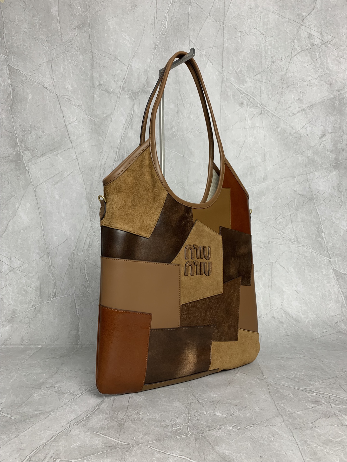 Miu Miu hobo tote 5BG231