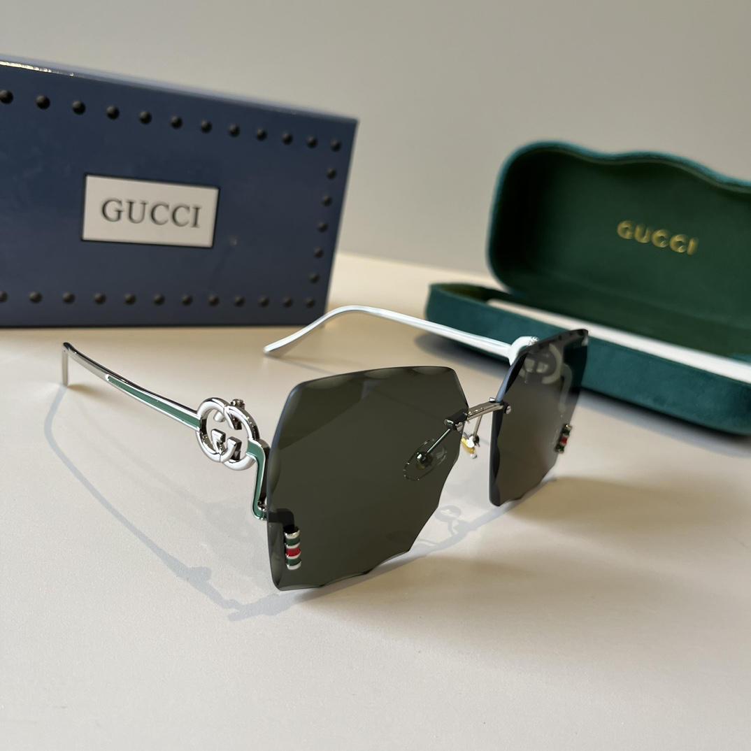Gucci Square Frame Sunglasses