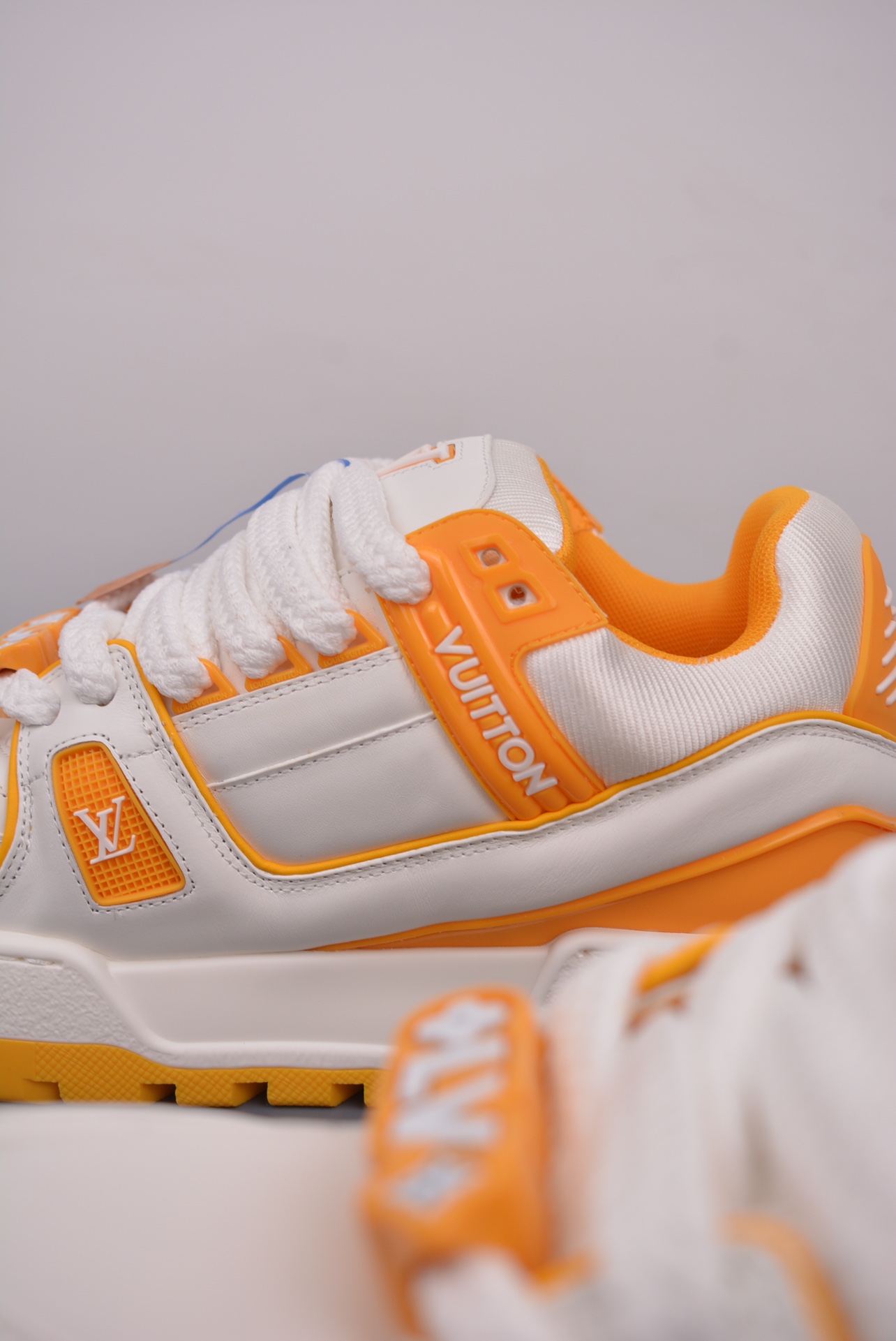 Louis Vuitton Trainer Maxi Low Sneaker white and yellow 1ACPQL