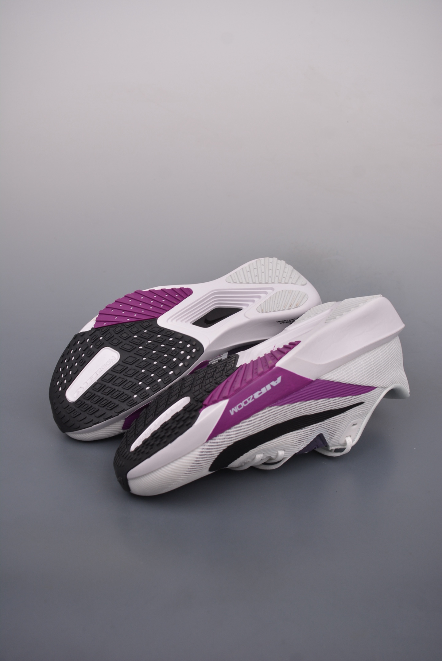 Nike Air Zoom Rival Fly 4 White lack urple FV6040-100