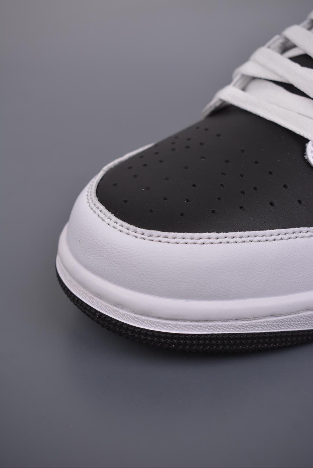 Air Jordan 1 Low AJ1 Reverse Panda  553558-172