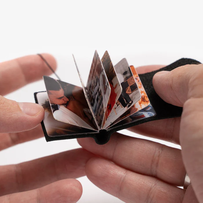 💗Mini Photo Album Keychain💗 - For Family/Couple Gift