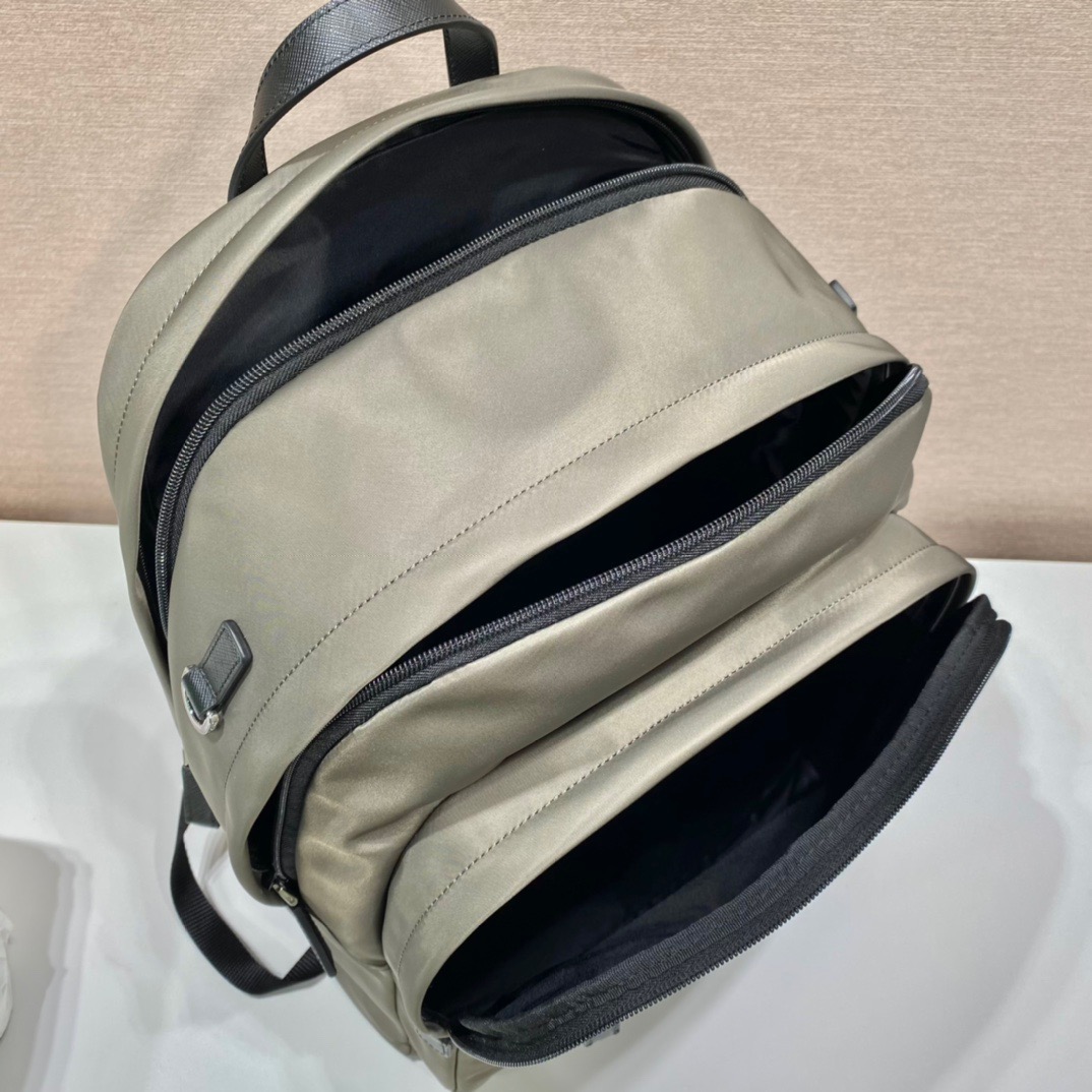 Prada Backpack 2VZ048