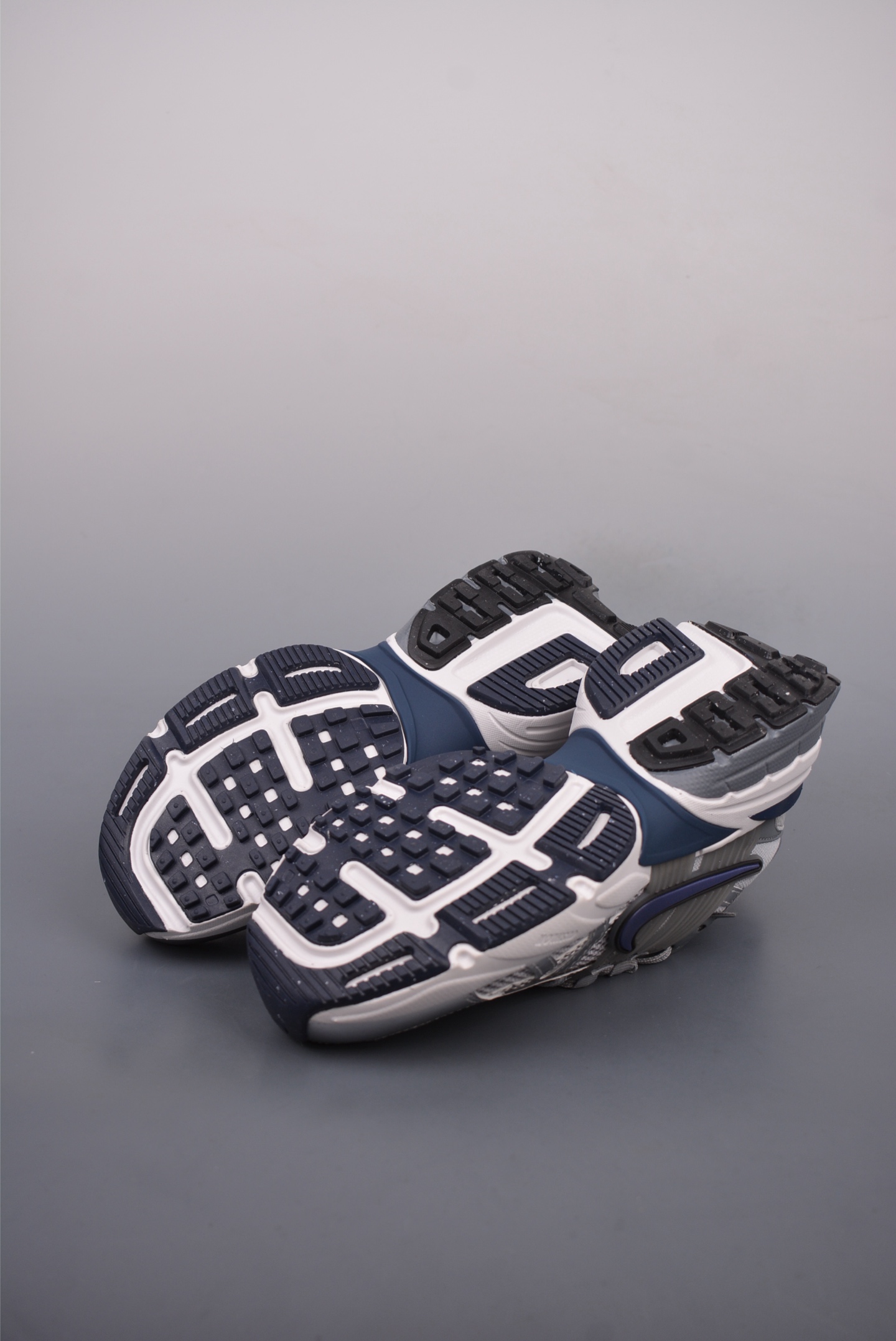 Nike Wmns V2K Runtekk LowWolf GreyMidnight Navy HJ4497-002