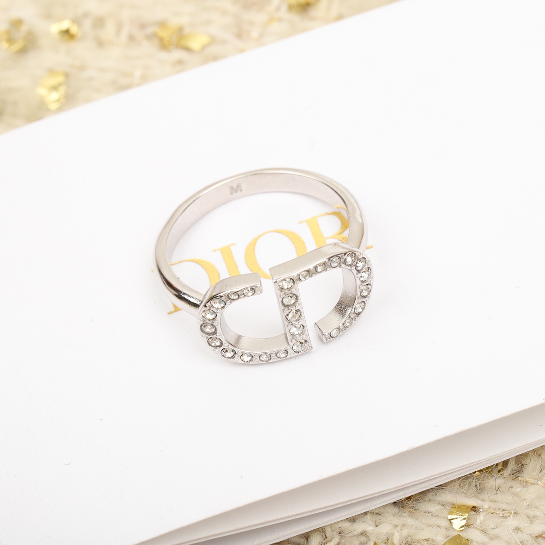 Dior diamond letter ring