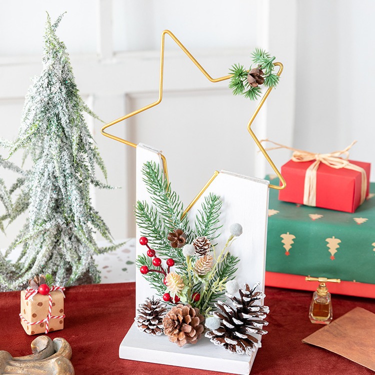 🎄Handcrafted LED Star Pinecone Christmas Decorations with Wooden Base